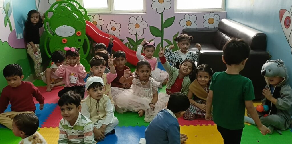 kids sitting in the classroom at TechSix Preschool & Daycare Excellence